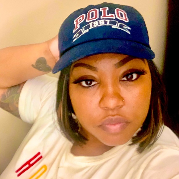 Meet your Posher, Dunks - Picture 1 of 1